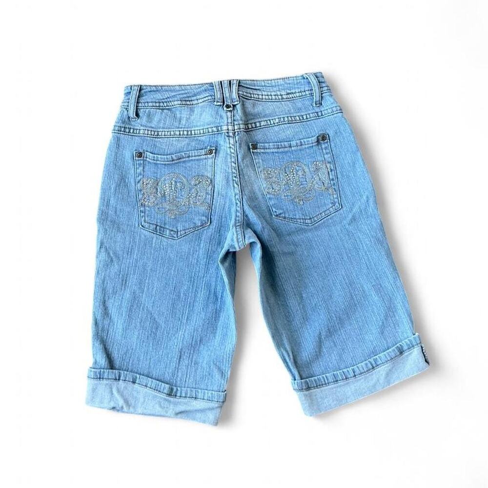 Vintage LA Blues Light Wash Embroidered Bermuda Denim Shorts – Size 4